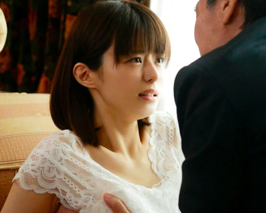 【若妻レイプ】「旦那を左遷…させたくないだろ？」夫の人事異動をチラつかせ犯されるスレンダーエロ美乳な美人主婦が寝取られる