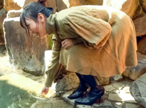【初めてのアナル】「ぎもぢイイですぅ…！」スレンダーエロ貧乳なロリ顔美少女制服JKが拘束されて肛門責められ絶叫絶頂！