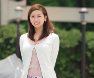 【本物人妻：34歳】「名古屋は運転が怖いんです…」エロデカ尻な素人おばさん主婦が初めてのエロ動画に挑戦！草刈みずき