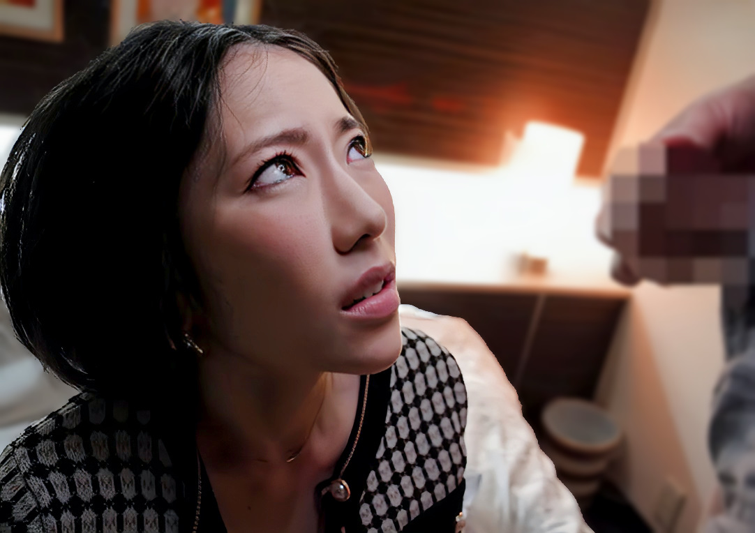【コンビニ人妻】「そんな汚いモノ…近づけないで！」スレンダーエロ美乳な美人主婦がバイトを始めますが…七海ティナ