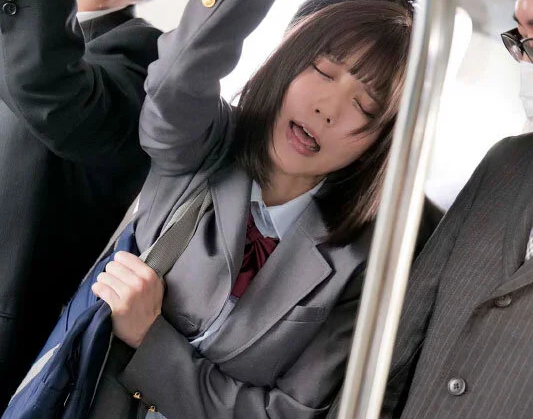 【女子校生】「また痴漢…してもらえますか…？」登校中のミニスカ制服のスレンダーエロ美乳なロリ顔美少女JKがチカンされますが…