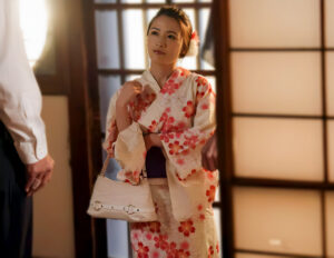 【幼なじみの人妻】「また昔みたいに…遊ぼうか…♡」スレンダーエロ美乳なおばさん主婦が昔馴染みと不倫セックス！