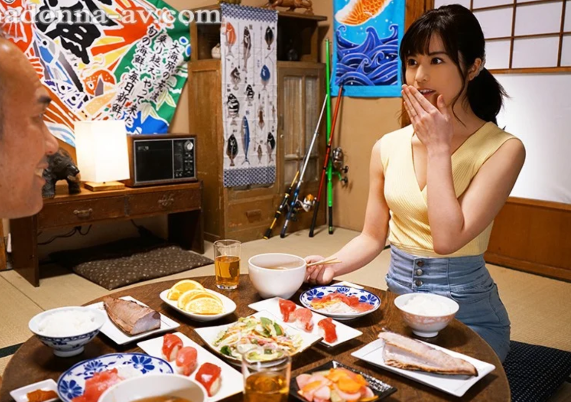 【息子の嫁】「オヤジが今日、船から降りてくるんだ…」スレンダーエロ美乳なギャル風おばさん主婦が義父に寝取られ不倫される！