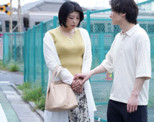 【友達の母親】「本当にこんな、おばさんで大丈夫？」エロ巨尻な美人主婦が子供の親友とセフレ関係になってしまいますが…