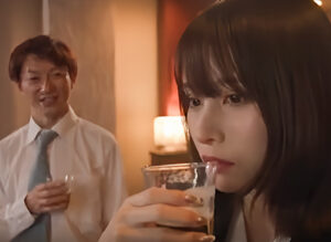 【寝取られ】「なんでアンタと出張なんか…」スレンダーエロ美乳なギャル風美人お姉さんが元カレと相部屋になり媚薬飲まされる！
