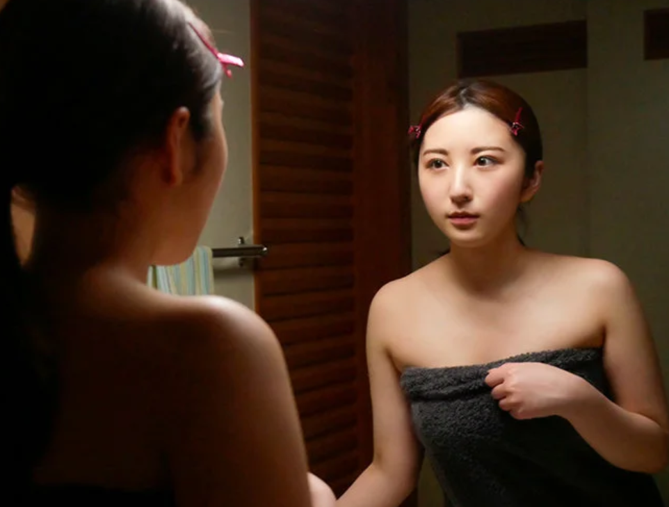 【車内不倫】「ねぇ、私んち泊ってく…？」エロ巨乳なギャル風美人女上司が男を自宅に連れ込みNTR浮気セックス！北野未奈