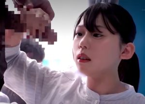 【マジックミラー号】「すごい…旦那のより…大きい…」スレンダーエロ美乳な素人美人主婦に声かけデカチンで欲情させると…