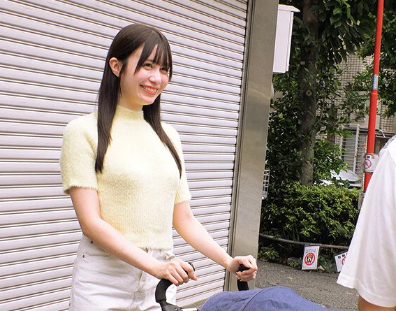 【素人妻ナンパ】「出産後は一度もシてません…」欲求不満なスレンダーエロ貧乳子育て主婦に声かけ不倫セックス！