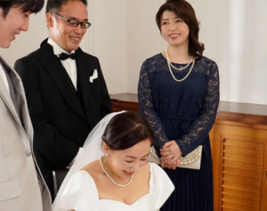 【おばさん熟女】「20年ぶりかしらね…」エロデカ尻な人妻主婦が元旦那と久々の再会してスケベ情熱的なスケベ行為！