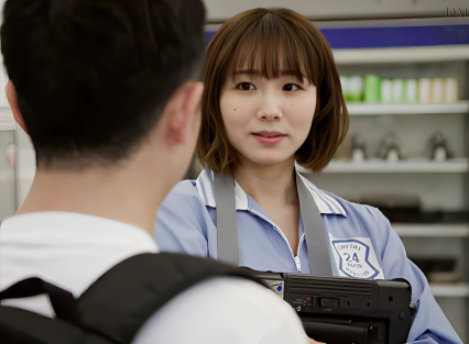 【コンビニ妻】「ダメ…ッ！監視カメラが…！」スレンダーエロ美乳な美人若妻主婦がバイト男と寝取られ不倫セックス！