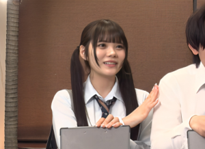 【マジックミラー】「え？マッサージですか…？」ミニスカ制服のロリ顔美少女JKが彼氏の隣で悪徳施術師に寝取られる！