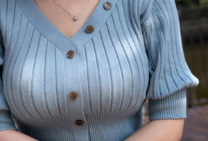 【31才の巨乳妻】「ちょっと冒険したいなって思って…♡」ロリ顔が可愛い爆乳奥様が刺激を求めてアダルト動画初出演！
