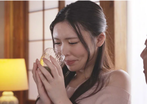 【人妻レイプ】「あの家の奥さん…みんなで犯すべ…」スレンダーエロ美乳な美人主婦が村の男に輪姦され寝取られ不倫セックス